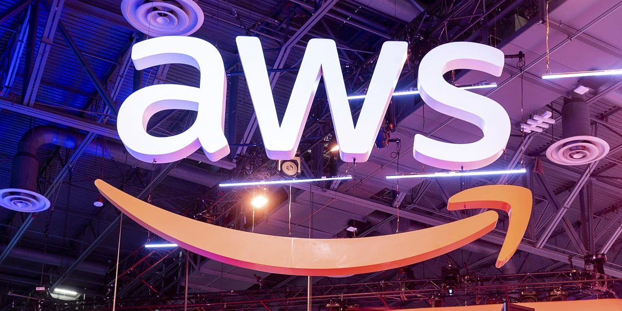 Major Amazon Web Services Outage: Snapchat, Canva, Fortnite and More Go Down